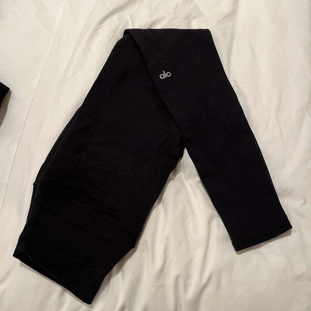 Black Alo leggings